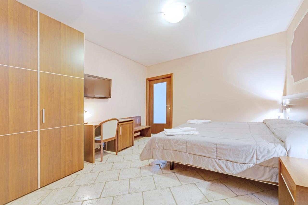 Grotto Bagat Hotel 3*